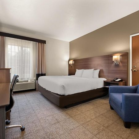 Comfort Inn & Suites Fenton Esterno foto