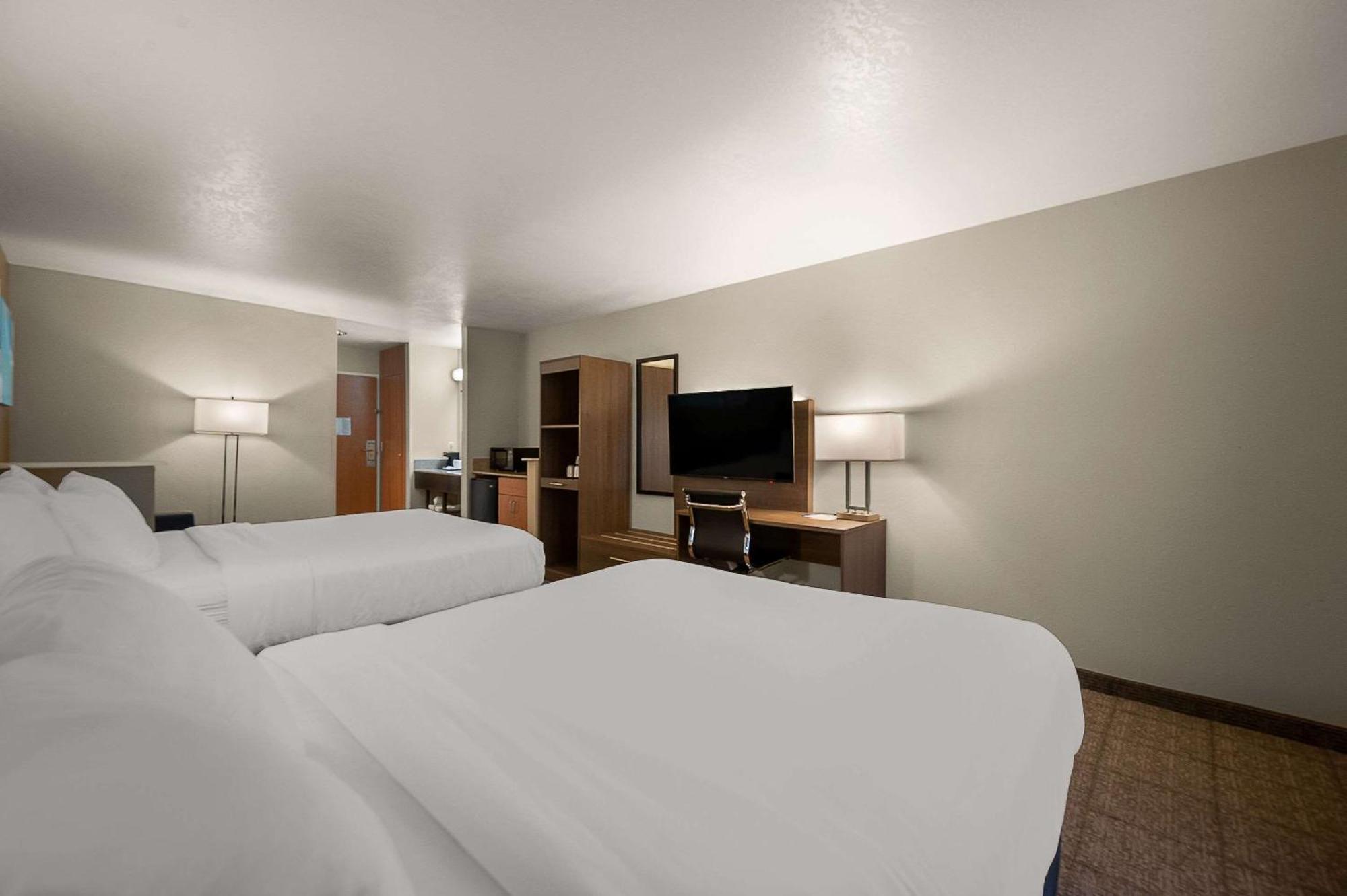 Comfort Inn & Suites Fenton Esterno foto