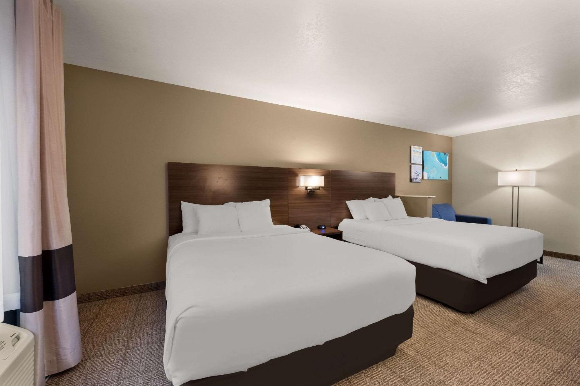 Comfort Inn & Suites Fenton Esterno foto