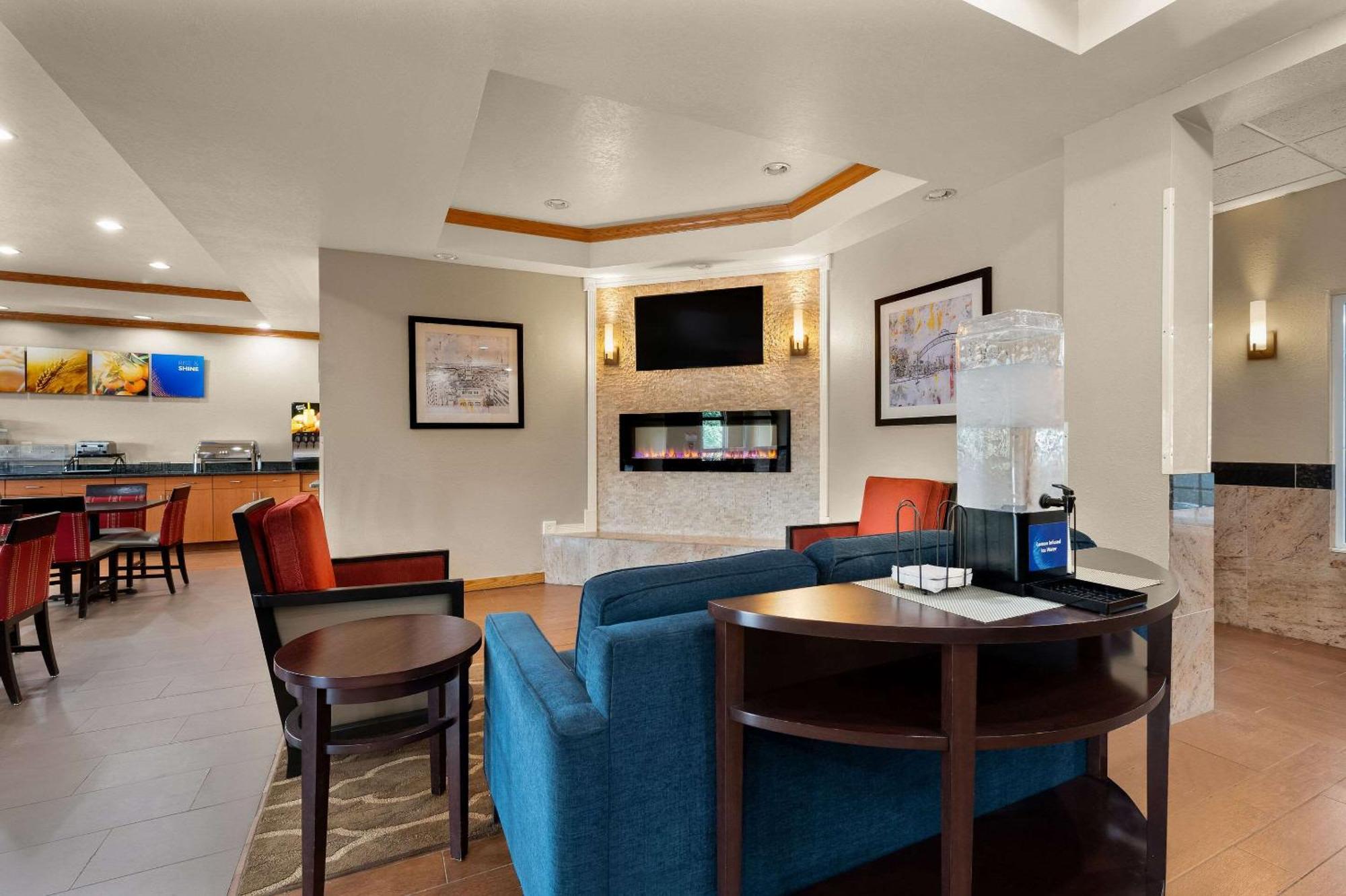 Comfort Inn & Suites Fenton Esterno foto