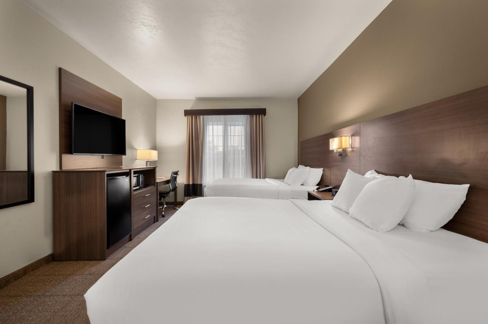Comfort Inn & Suites Fenton Esterno foto