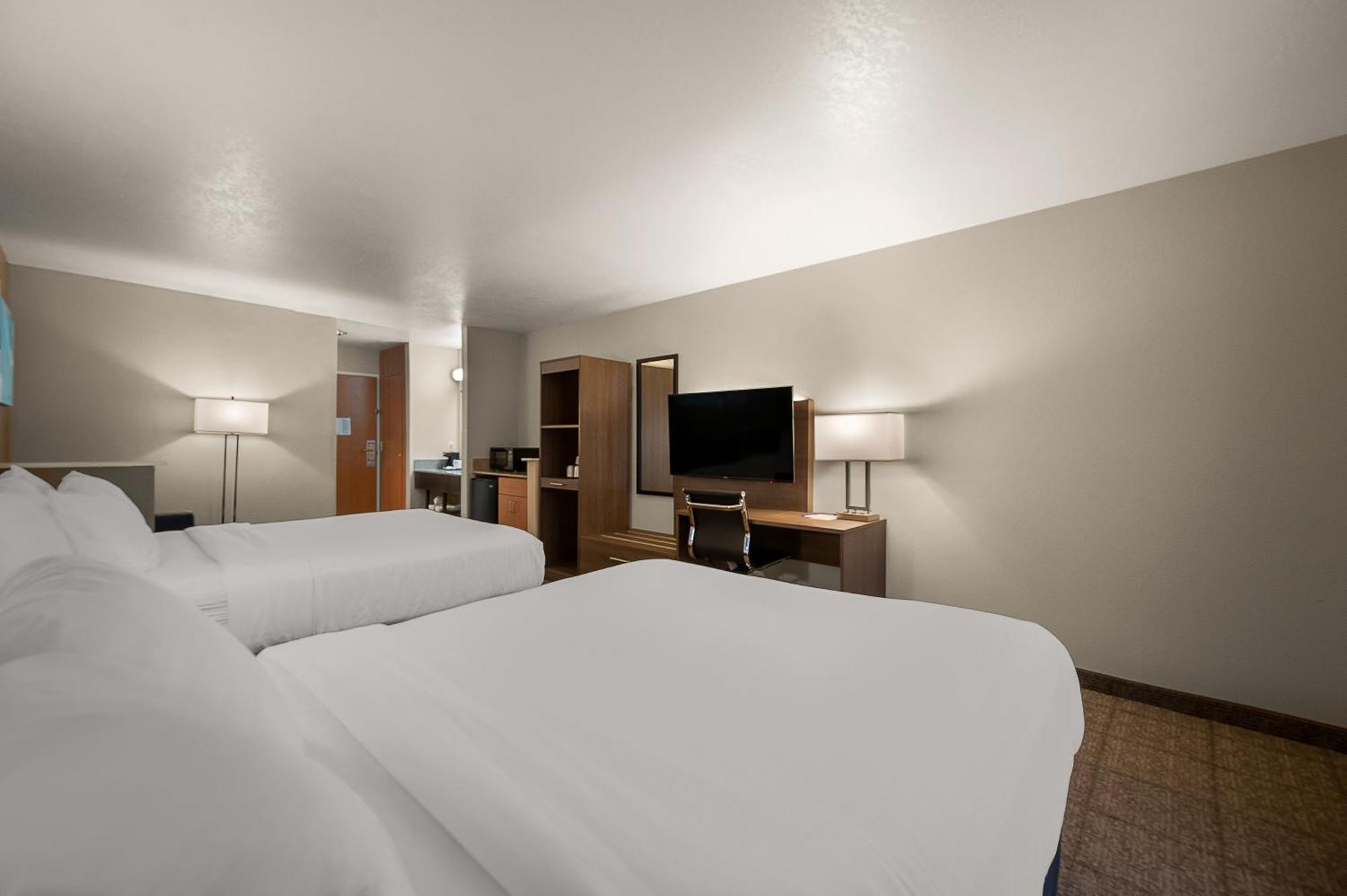 Comfort Inn & Suites Fenton Esterno foto