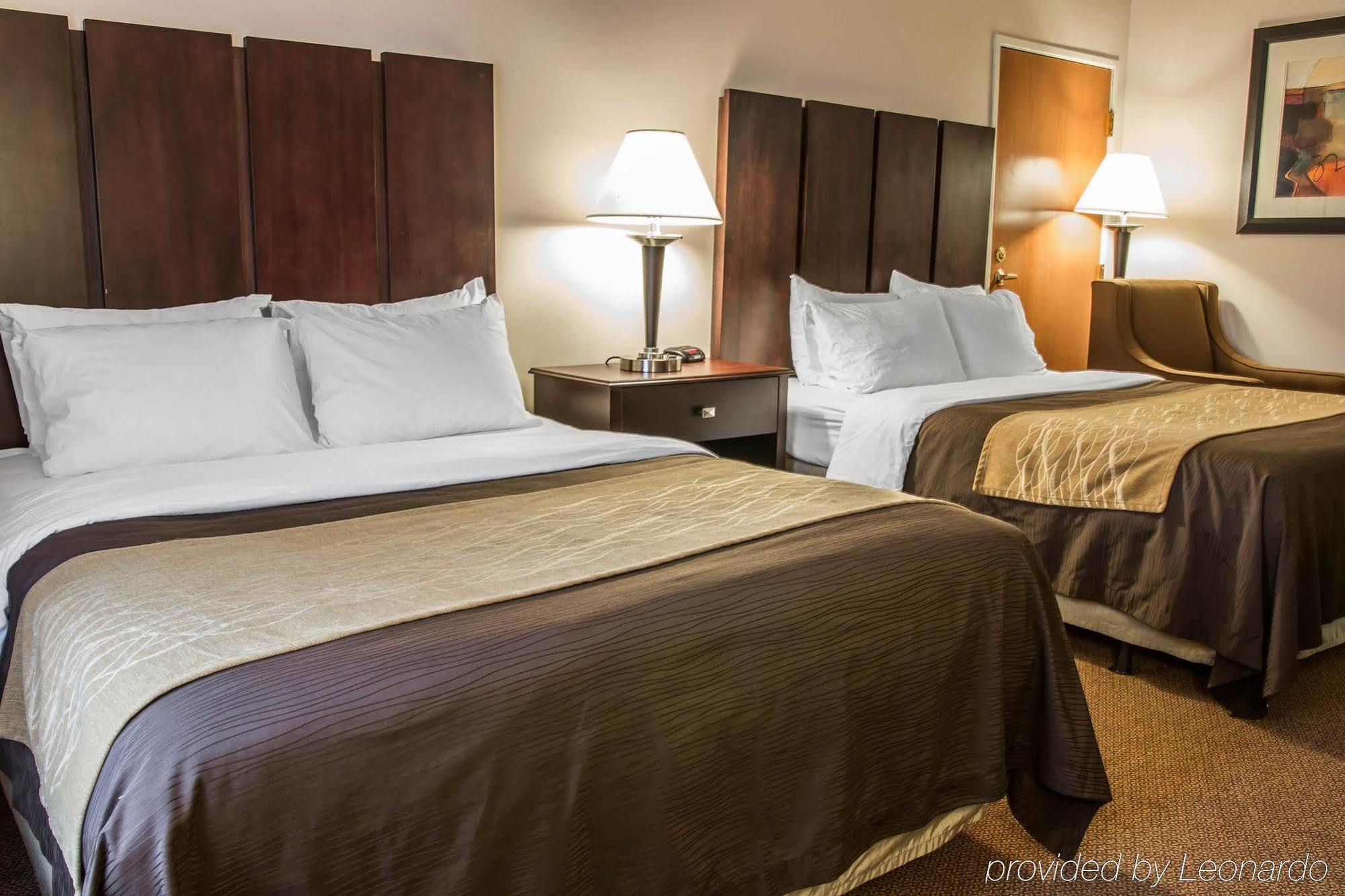 Comfort Inn & Suites Fenton Esterno foto