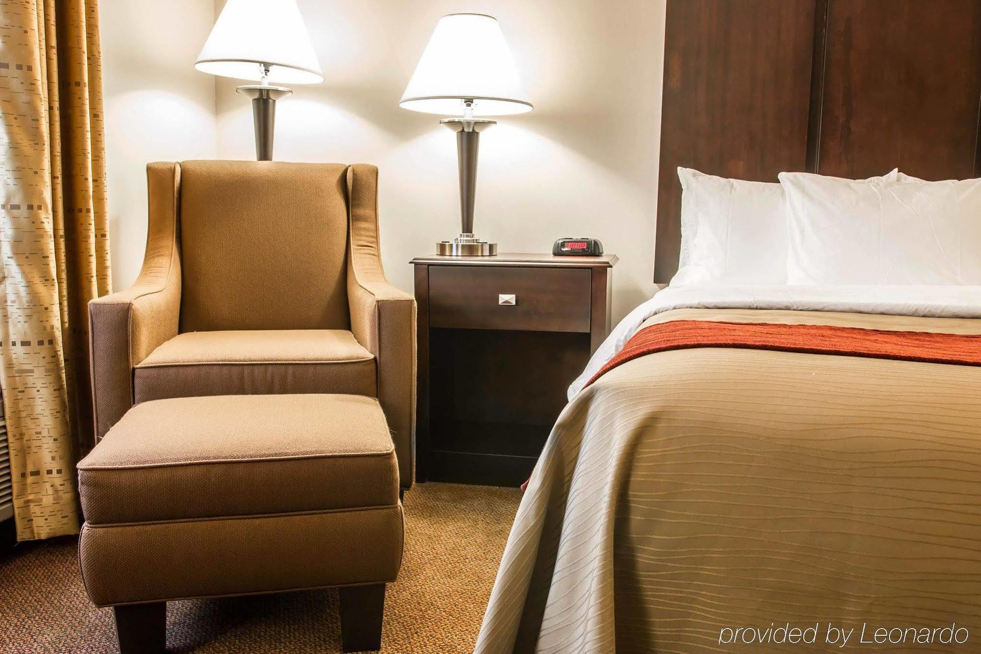Comfort Inn & Suites Fenton Esterno foto