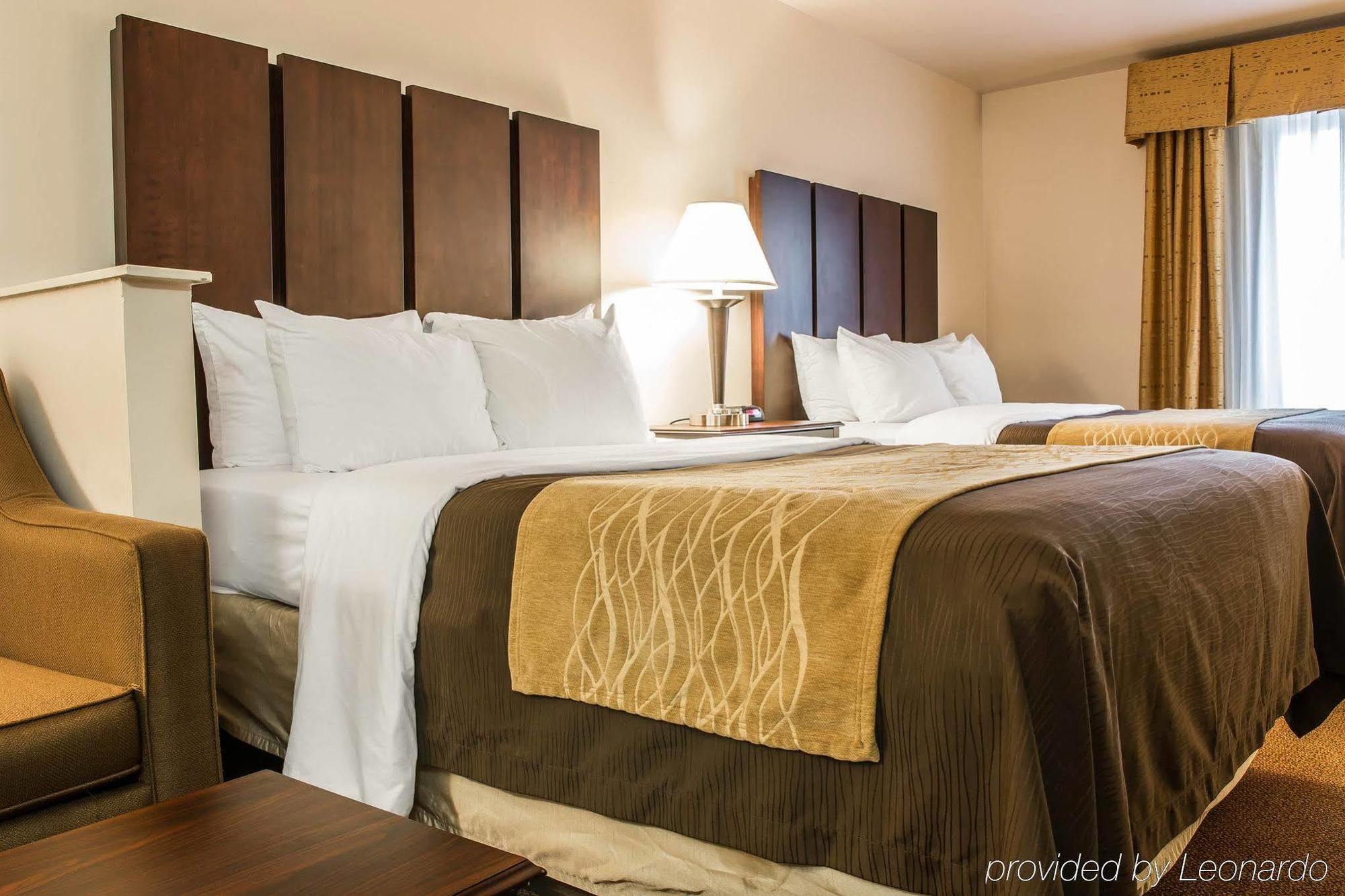Comfort Inn & Suites Fenton Esterno foto